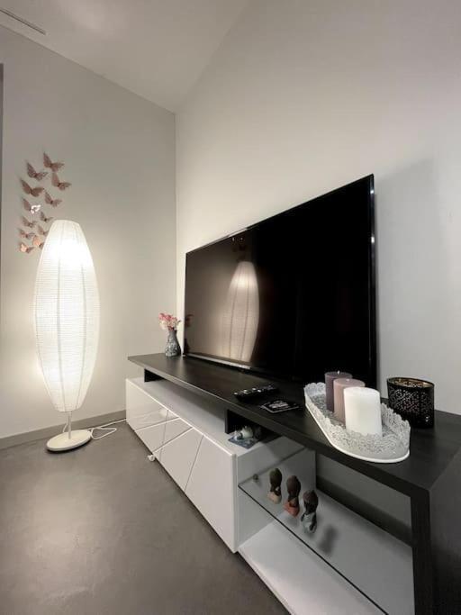 Five Stars Comfort Apartment Lugano Near The Lake Buitenkant foto